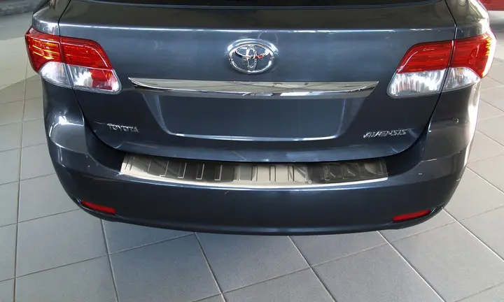 Bakfangerbeskytter Toyota Avensis III (T27) 2009 - 2015
