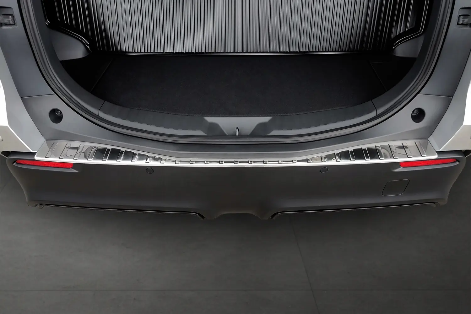 Bakfangerbeskytter Toyota bZ4X 2022 -> │ Chrome Edition – bilde 2