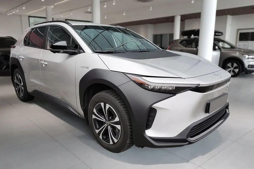 Bakfangerbeskytter Toyota bZ4X 2022 -> │ Chrome Edition – bilde 8