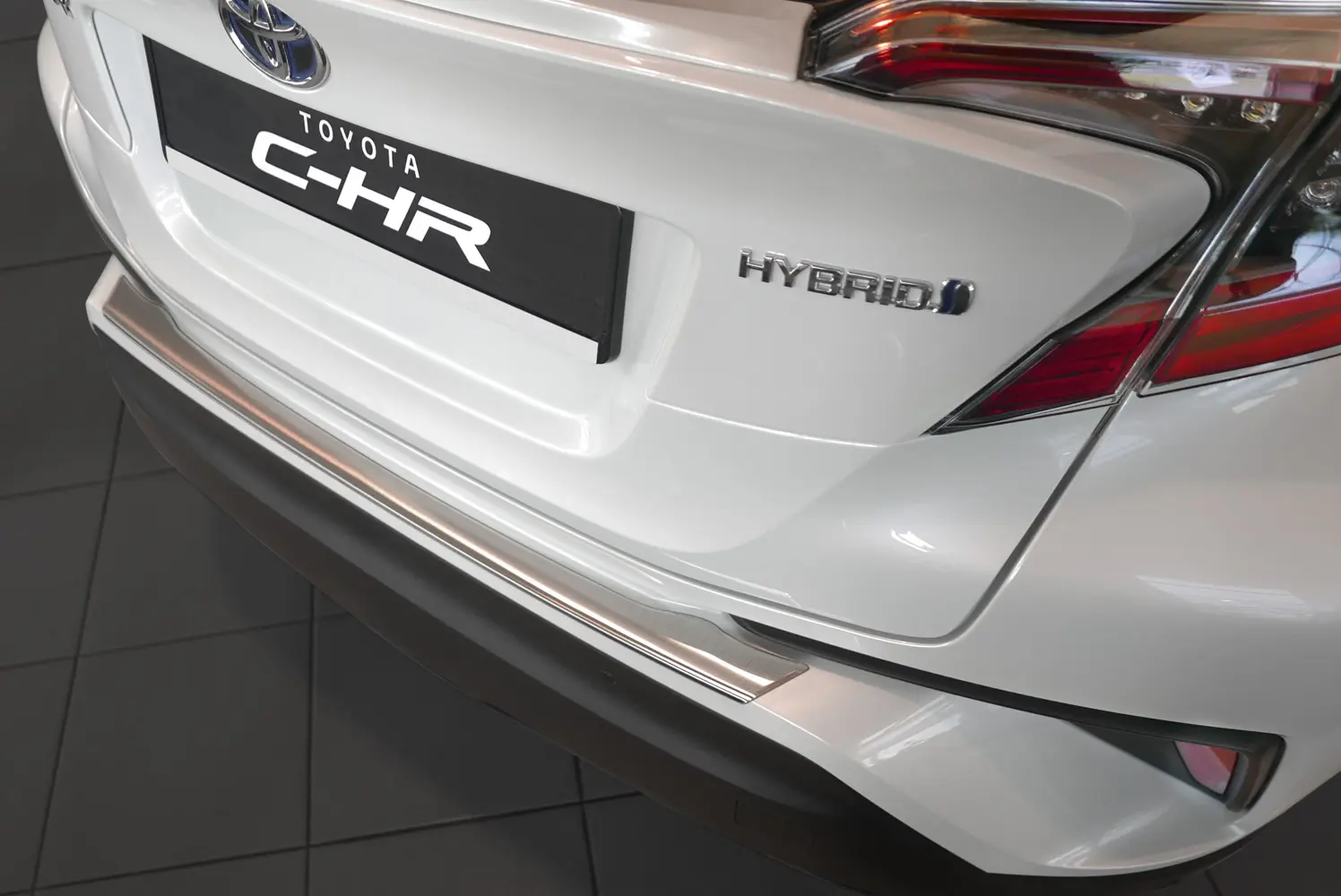 Bakfangerbeskytter Toyota C-HR I 2016 - 2023 │ Silver Edition – bilde 2