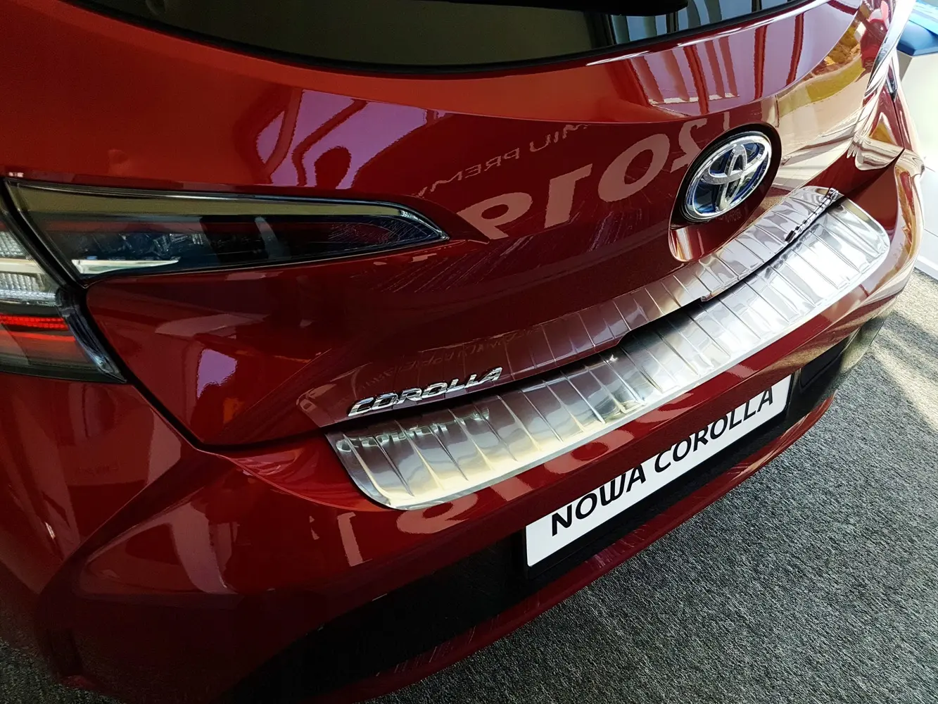 Bakfangerbeskytter Toyota Corolla XII Hatchback 2019 -> | Silver Edition – bilde 4