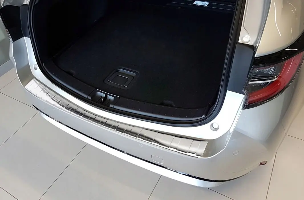 Bakfangerbeskytter Toyota Corolla XII Touring Sports 2019 -> │ Silver Edition – bilde 3