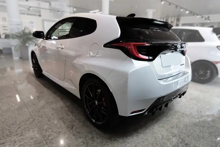 Bakfangerbeskytter Toyota GR Yaris 2020 -> – bilde 7