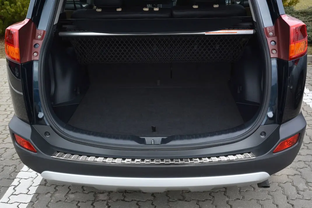 Bakfangerbeskytter Toyota RAV4 IV 2013 - 2015 | Silver Edition – bilde 5