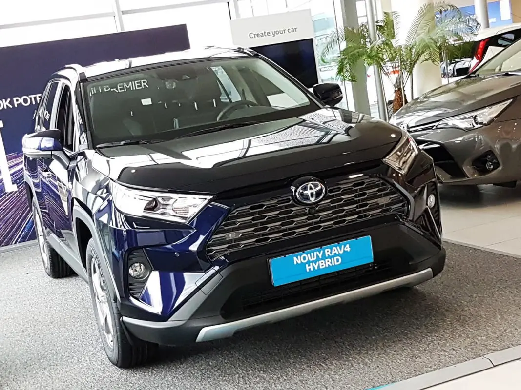 Bakfangerbeskytter Toyota RAV4 V 2019 -> / Toyota RAV4 Plug-in Hybrid 2020 -> | Black Edition – bilde 4