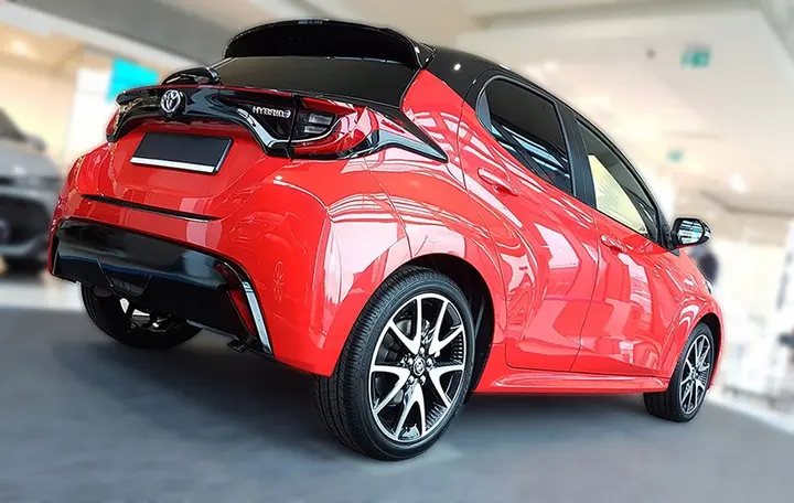 Bakfangerbeskytter Toyota Yaris IV 2020 -> Black Edition – bilde 9