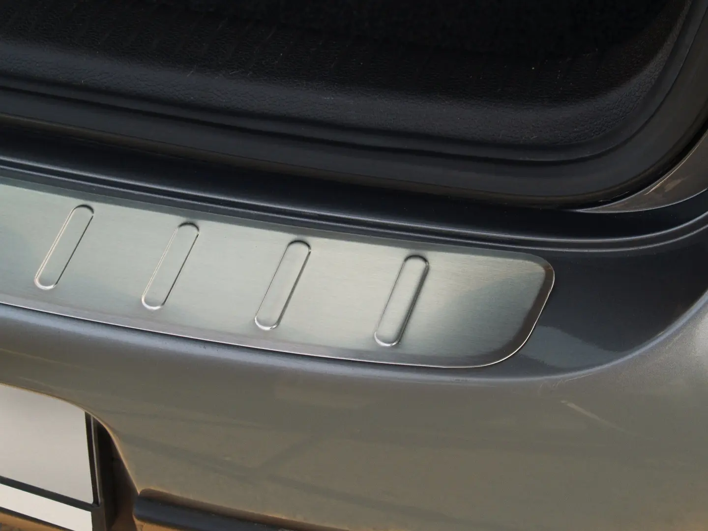 Bakfangerbeskytter Volkswagen Golf V 2003-2008 Silver Edition – bilde 3
