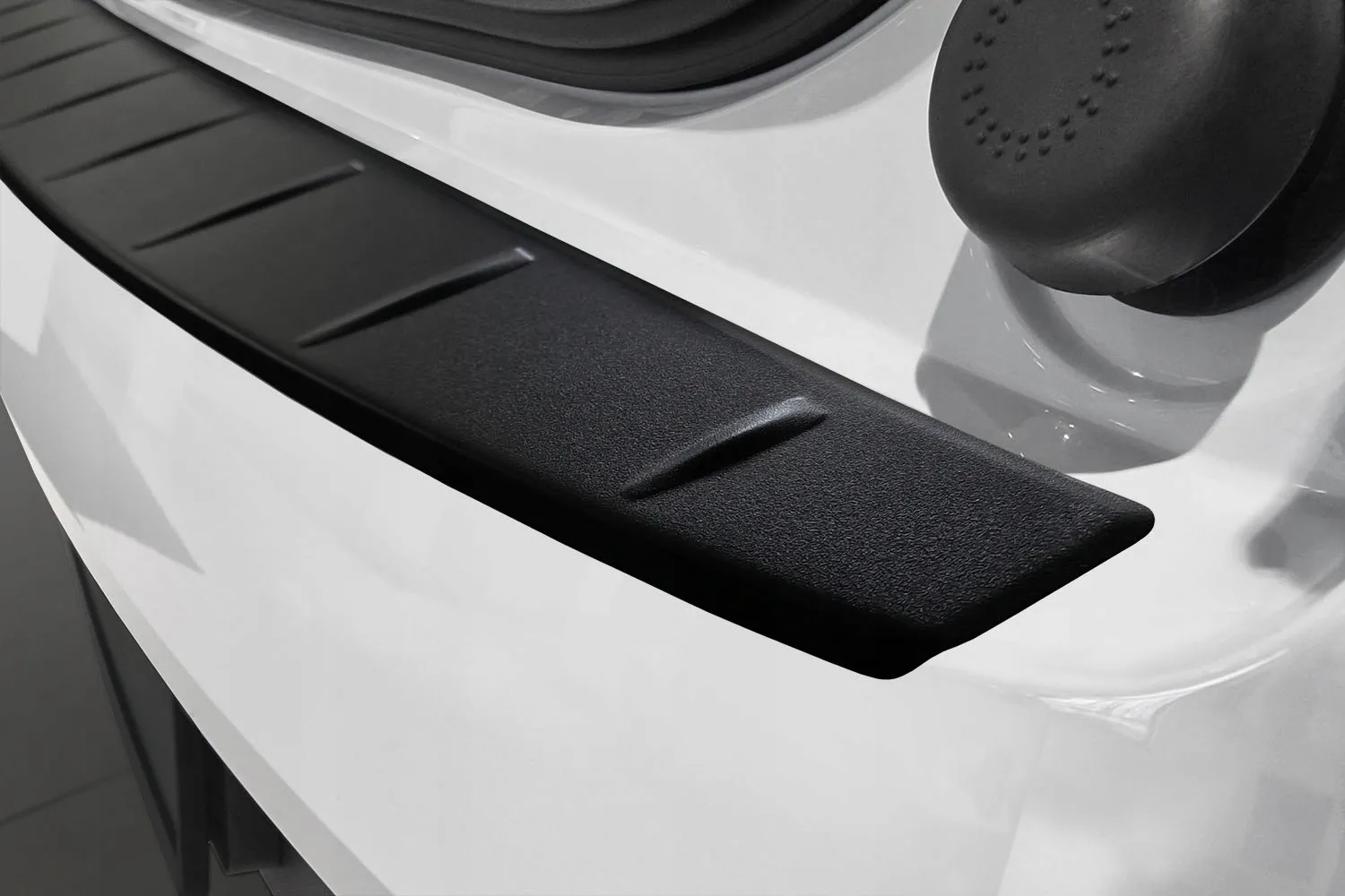 Bakfangerbeskytter Volvo EX30 2023 -> │ Black Matt Edition – bilde 4