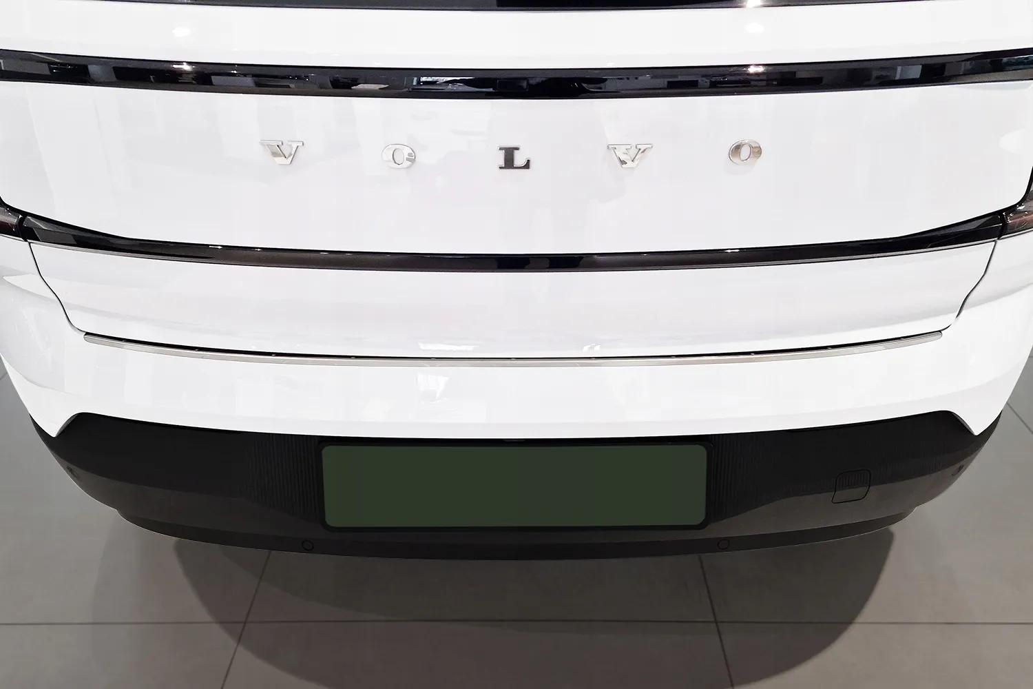 Bakfangerbeskytter Volvo EX30 2023 -> │ Silver Edition – bilde 4