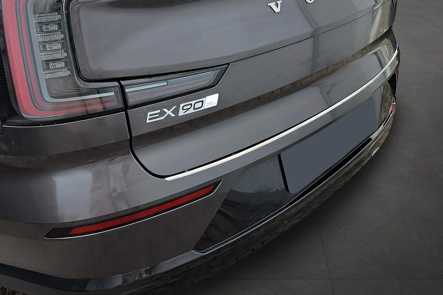 Bakfangerbeskytter Volvo EX90 2024 -> │ Silver Edition – bilde 4