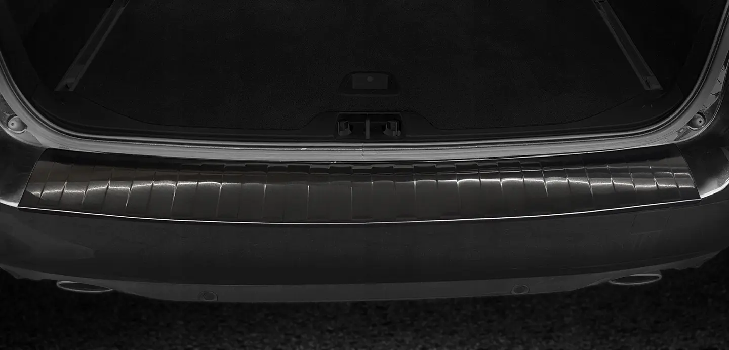 Bakfangerbeskytter Volvo V70 III Facelift 2013 - 2016 | Black Edition – bilde 2