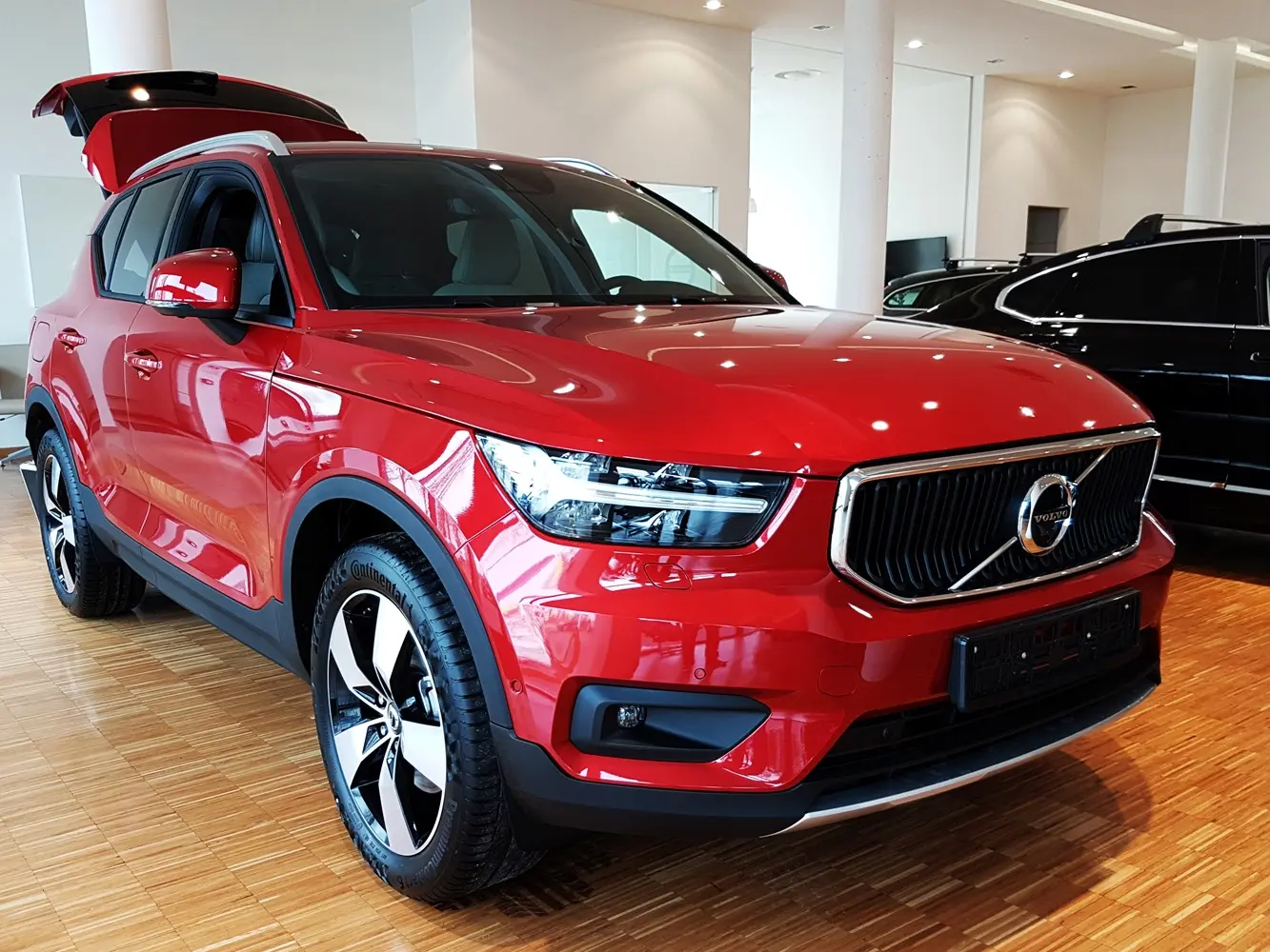 Bakfangerbeskytter Volvo XC40/EX40 2017 -> │ Chrome Edition – bilde 7