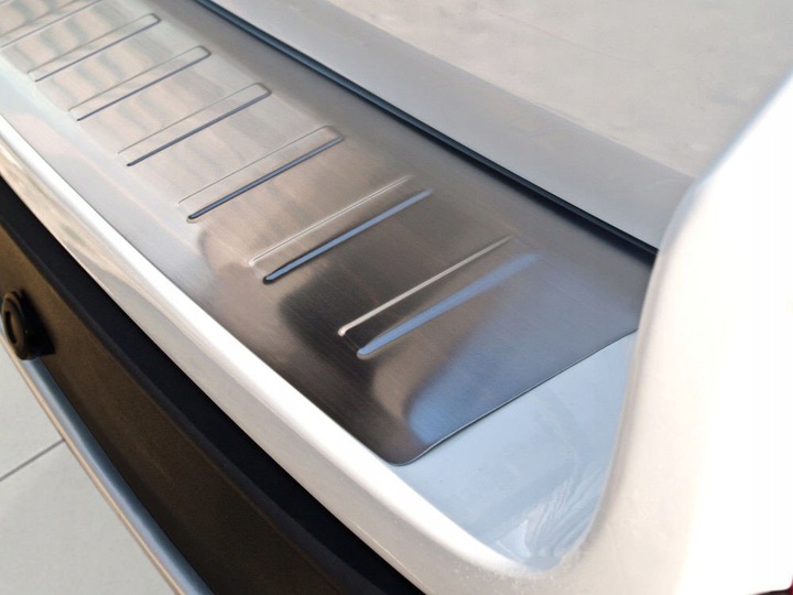 Bakfangerbeskytter Volvo XC90 2006-2013 Silver Edition – bilde 2