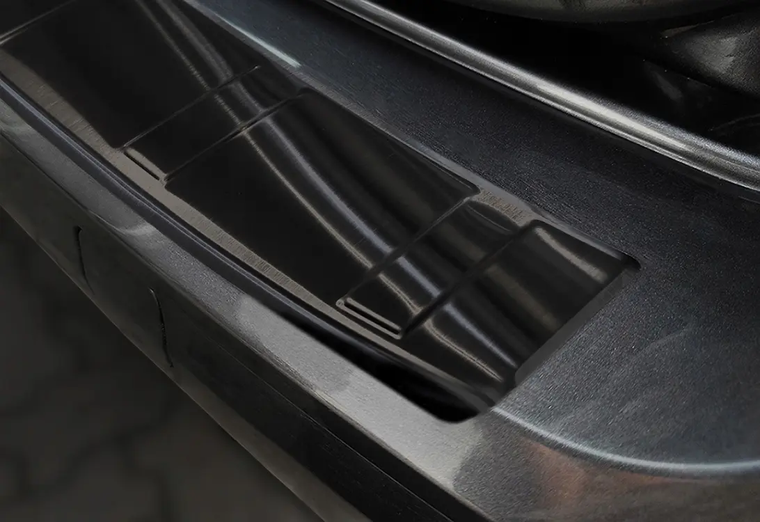 Bakfangerbeskytter VW Caddy V 2020 -> │ Black Edition – bilde 3