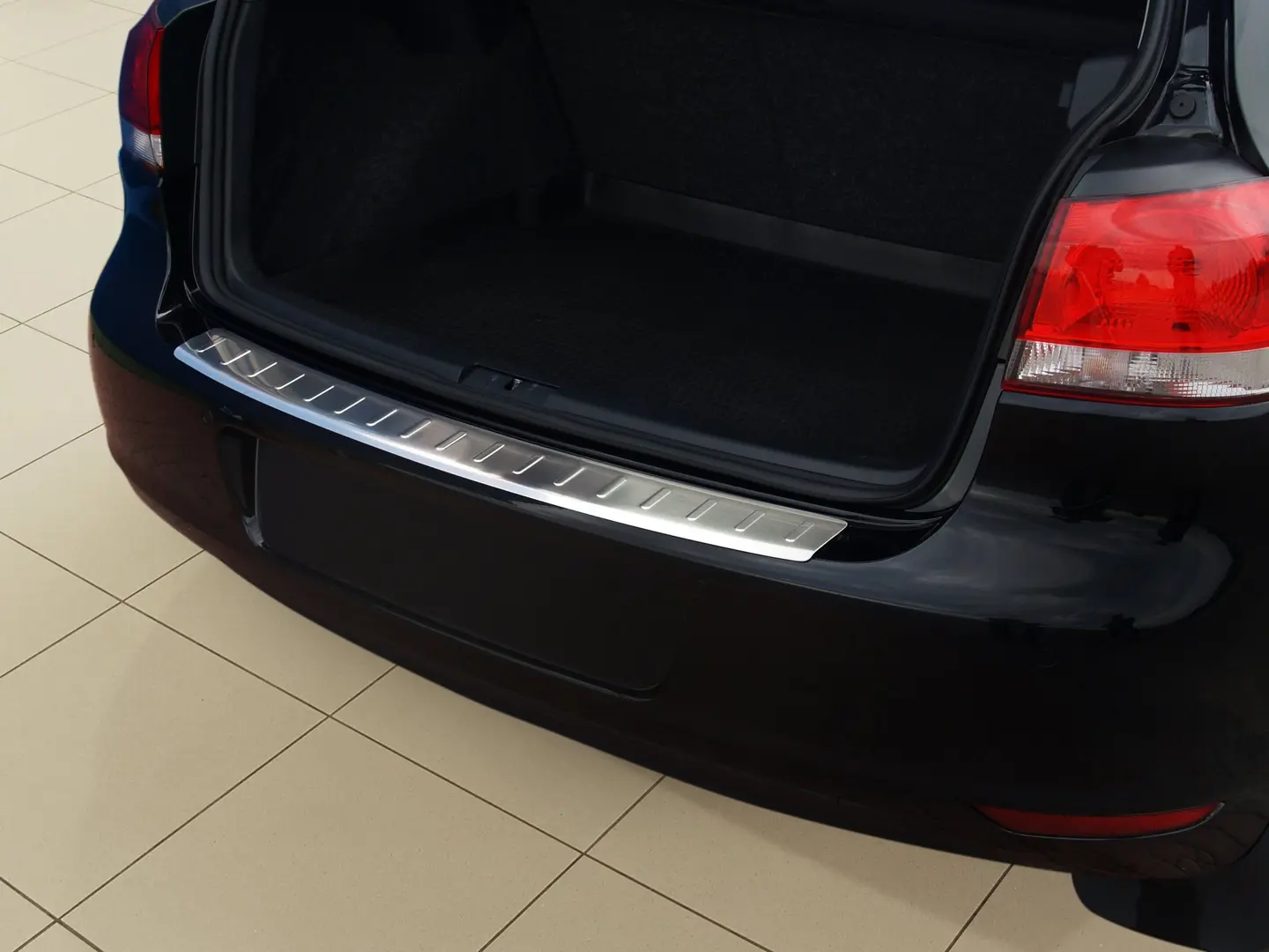 Bakfangerbeskytter VW Golf VI Hatchback 2008 - 2012 │ Silver Edition