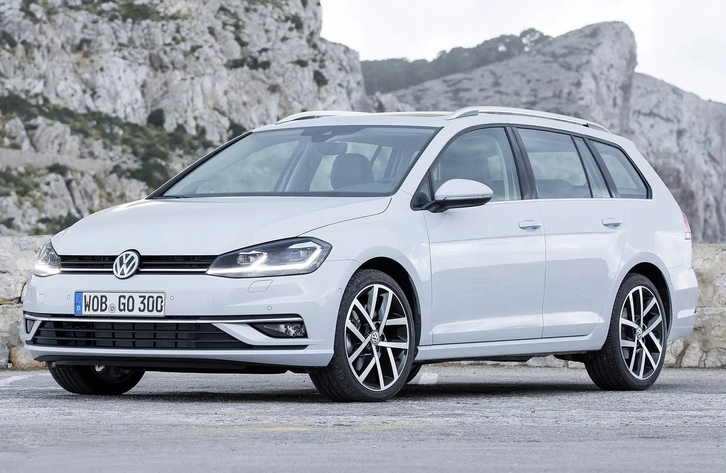 Bakfangerbeskytter VW Golf VII Variant Facelift 2017 - 2020 │ Black Edition – bilde 8
