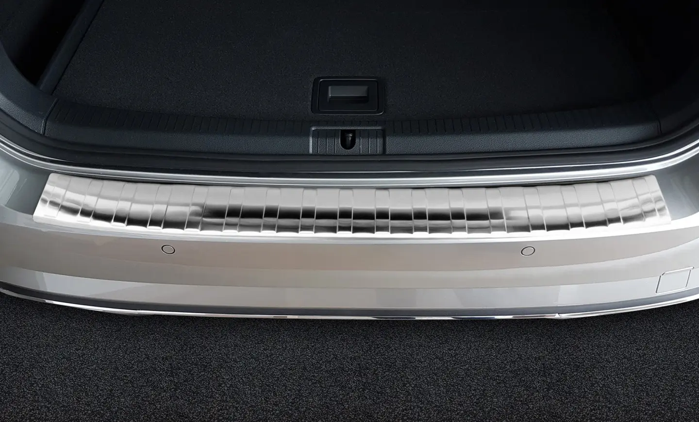 Bakfangerbeskytter VW Golf VII Variant facelift 2017 - 2020 | Silver Edition – bilde 3
