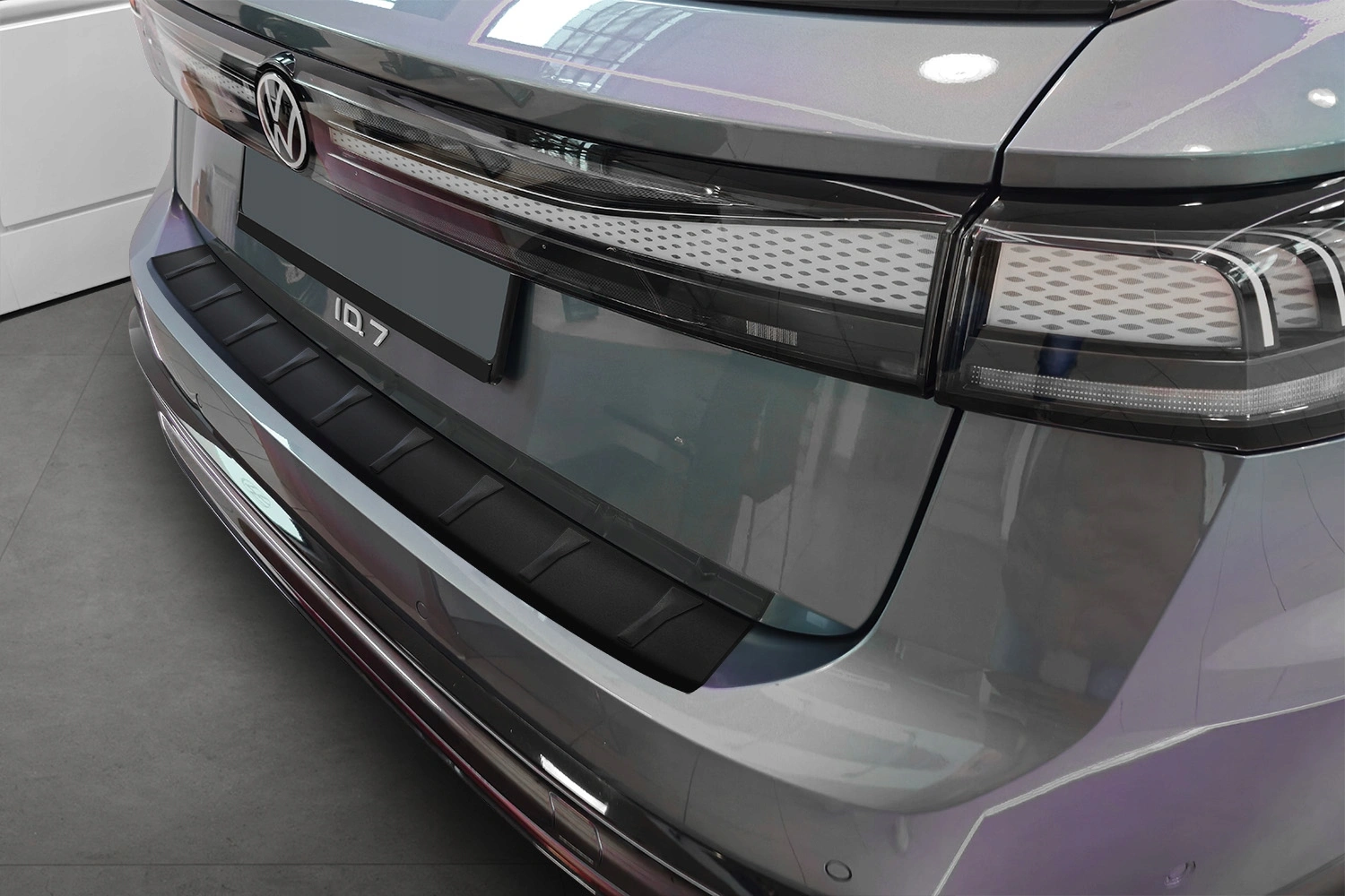 Bakfangerbeskytter VW ID.7 Tourer 2023 -> │ Black Matt Edition