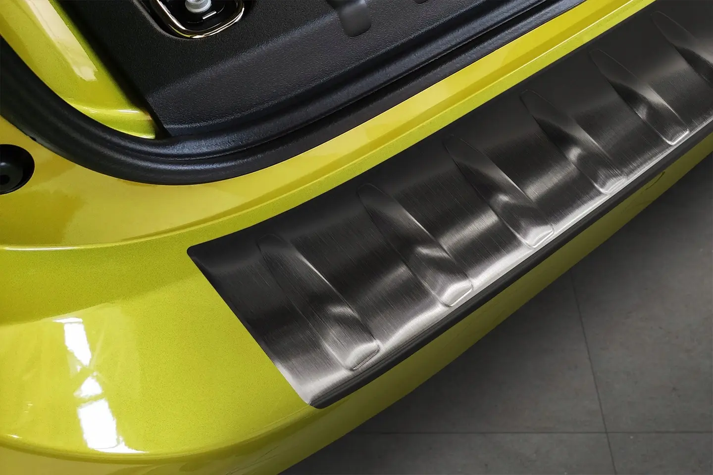 Bakfangerbeskytter VW ID.Buzz / VW ID.Buzz Cargo 2022 -> │ Black Edition – bilde 4