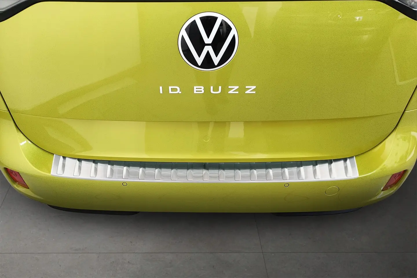 Bakfangerbeskytter VW ID.Buzz / VW ID.Buzz Cargo 2022 -> │ Chrome Steel Edition – bilde 2