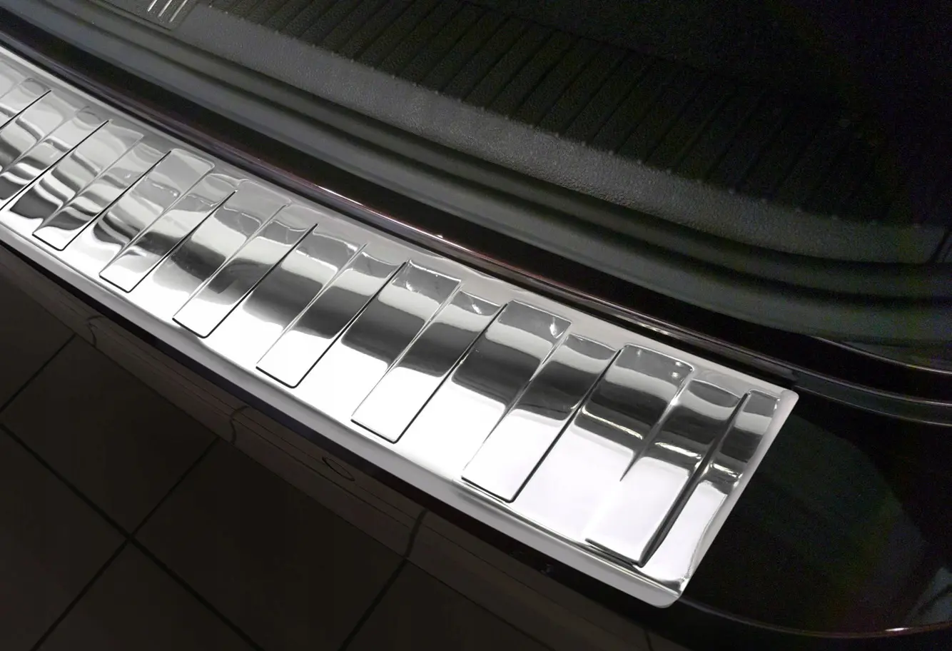 Bakfangerbeskytter VW Passat B8 Variant 2014 - 2023 – bilde 4
