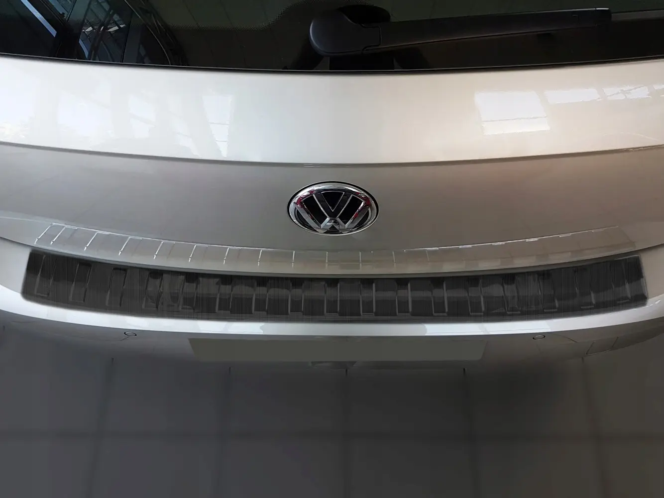 Bakfangerbeskytter VW Polo VI 2017-> │ Black Edition – bilde 3