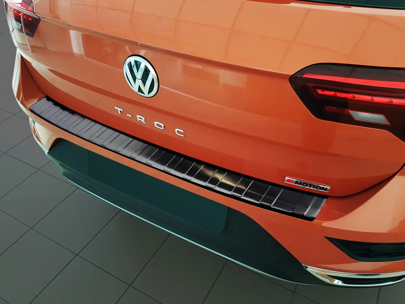 Bakfangerbeskytter VW T-Roc I 2017 - 2025 │ Black Edition – bilde 3