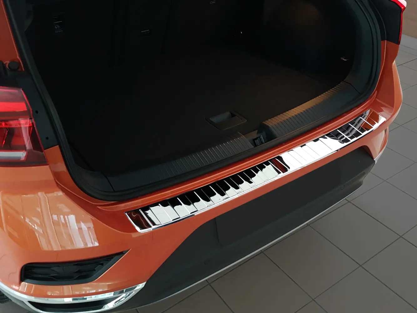 Bakfangerbeskytter VW T-Roc I 2017 - 2025 │ Silver Edition
