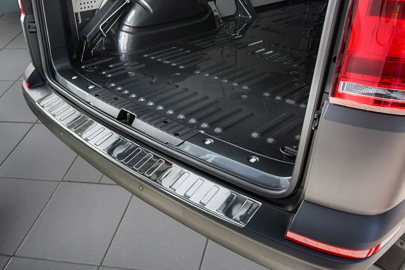 Bakfangerbeskytter VW T6 2015 - 2023 | Silver Editon