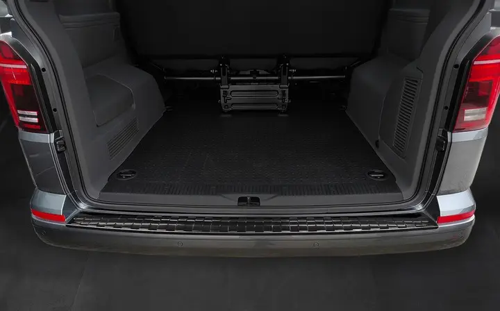 Bakfangerbeskytter  VW T6 2016 - 2019 / VW T6.1 2020 ->  Black Edition