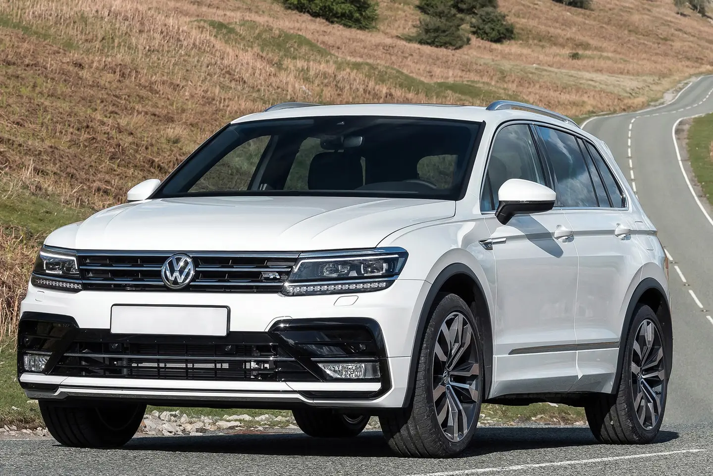 Bakfangerbeskytter VW Tiguan II 2016 - 2020 / Tiguan Allspace 2017 - 2024 | Black Edition – bilde 5