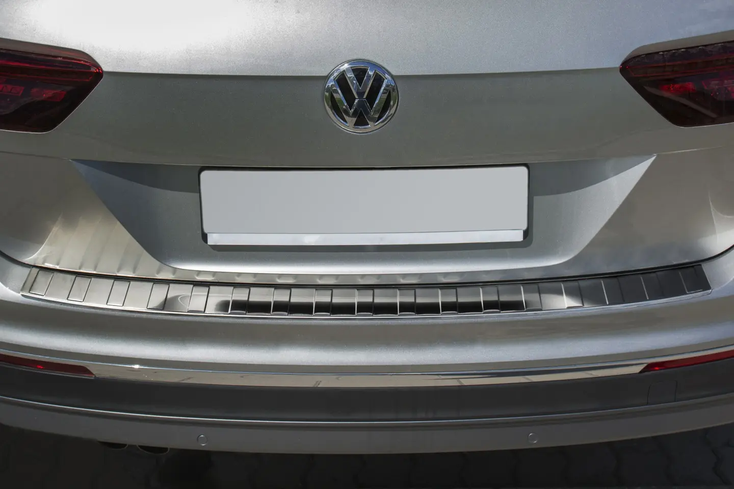 Bakfangerbeskytter VW Tiguan II 2016 - 2024 / Tiguan Allspace 2017 - 2024 | Silver Edition – bilde 3