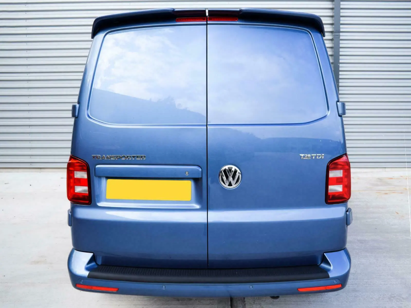Bakluke spoiler VW T5 2003 - 2015 │ dobbel bakdører – bilde 2