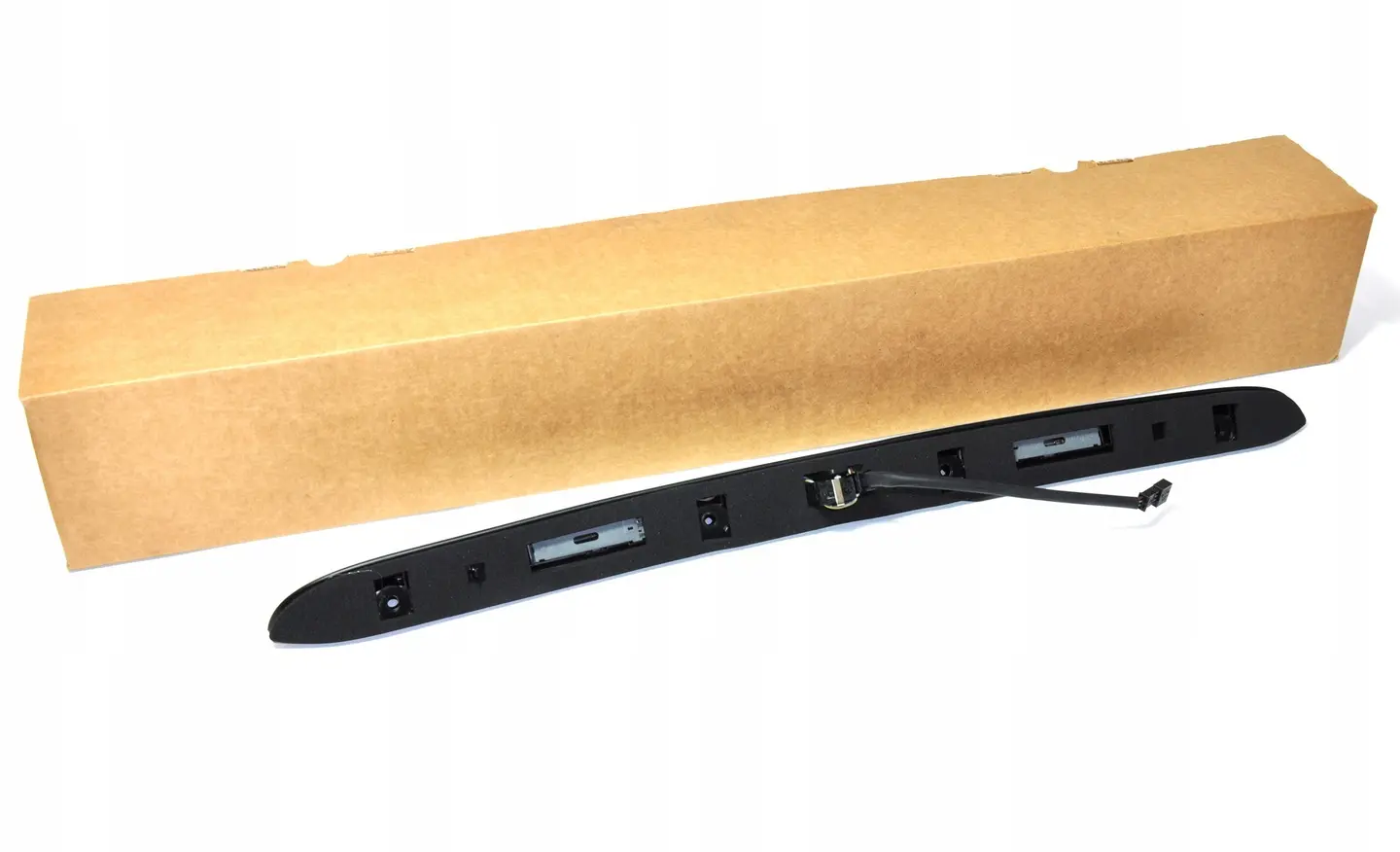 Baklukehåndtak / Skiltlys bagasjeromsknapp BMW 3 E46 Sedan / Compact 1998-2005 │ Genuine® Rear Trunk Lid Handle – bilde 5
