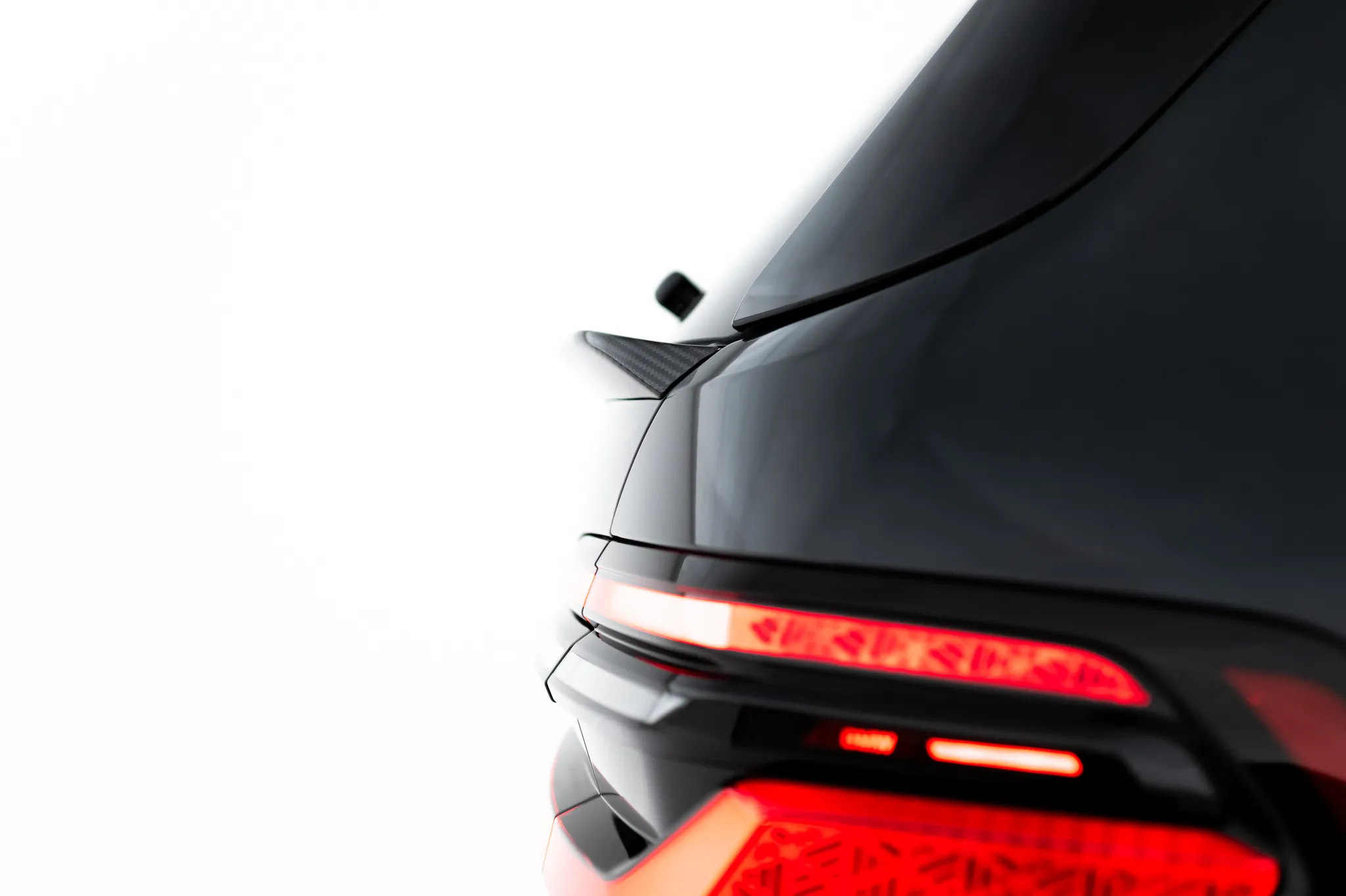 Baklukespoiler BMW X7 (G07 Facelift) 2022-2026 | Carbon Fiber Edition – bilde 3