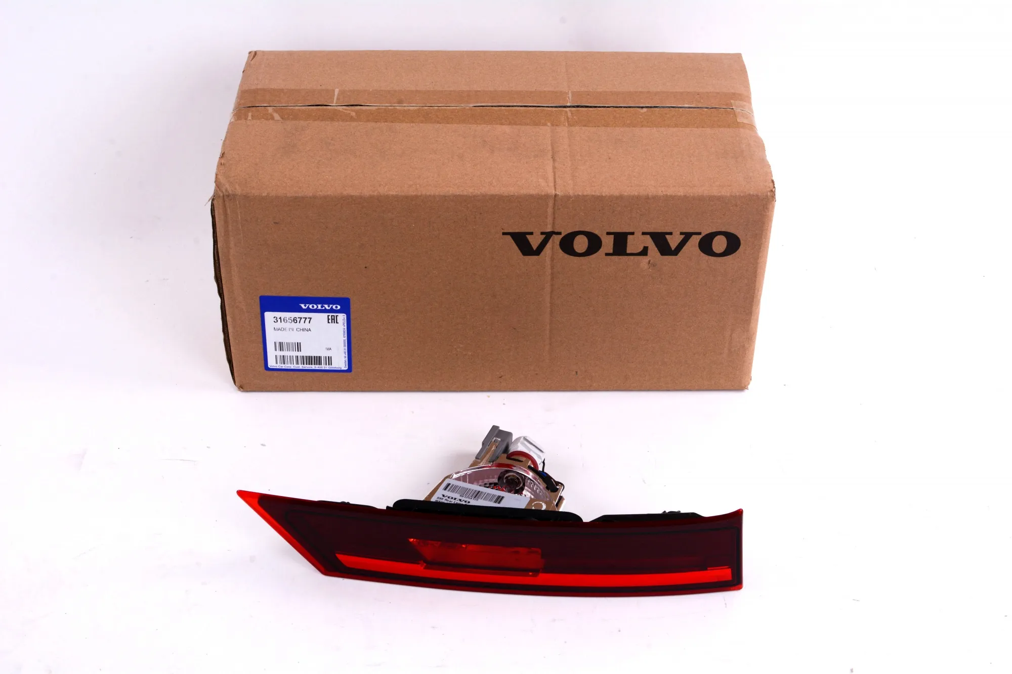 Baklykt på bakluke Volvo S90 2017-2020 │ Genuine® venstre side – bilde 2
