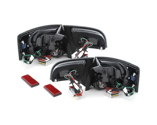 Baklykter LED Audi A4 B7 Avant 2004 - 2008 │ RED SMOKE Image 3