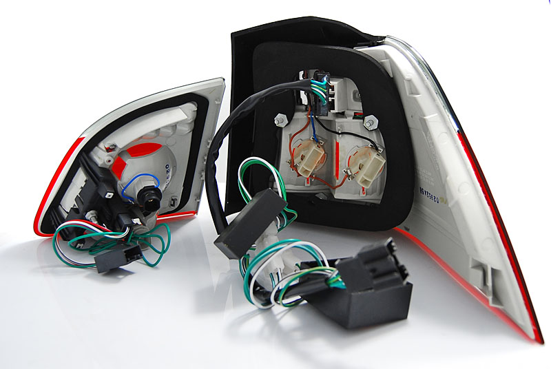 Baklykter LED BMW (E61) 2004-2007 Stasjonsvogn RED WHITE – bilde 3