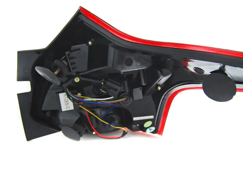 Baklykter LED Dynamisk FORD FOCUS (3) 2011-2014 HATCHBACK RED WHITE SEQ IND. – bilde 3