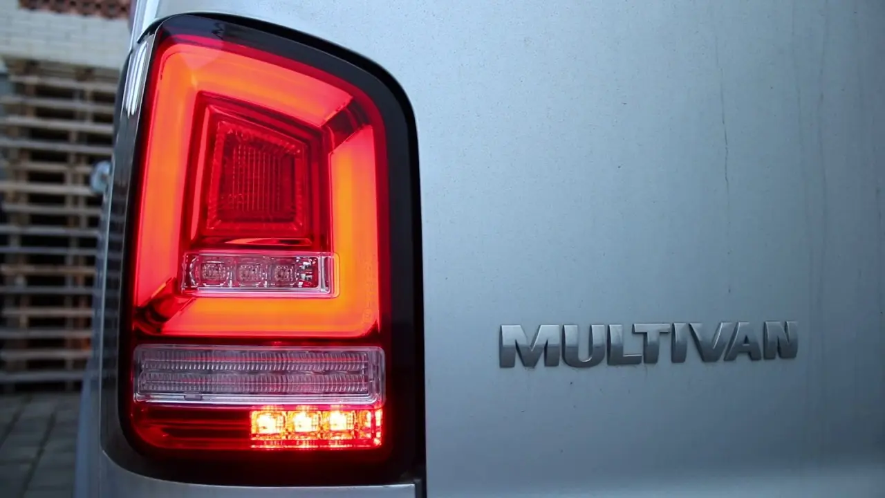 Baklykter LED Dynamisk VOLKSWAGEN (T5) 2010-2015 RED WHITE  – bilde 4