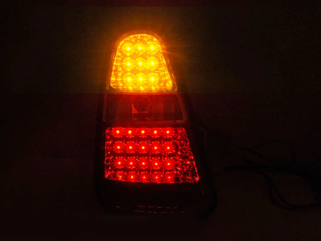 Baklykter LED MINI COOPER R50 /R52 /R53 2004-2006 RED SMOKE