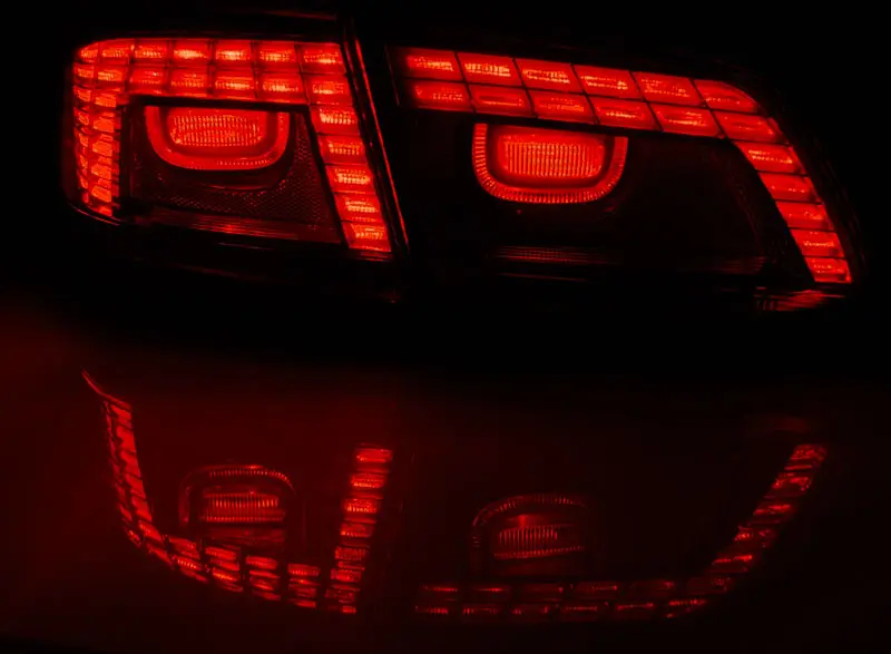 Baklykter LED Volkswagen PASSAT (B7) 2010-2014 RED SMOKE Image 2
