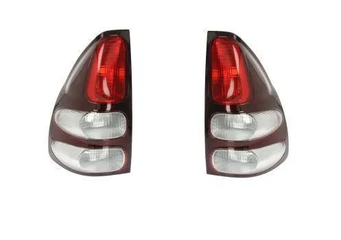Baklykter Toyota Land Cruiser J120 2002 - 2009  │ DEPO Taillights - sett 2 stk.