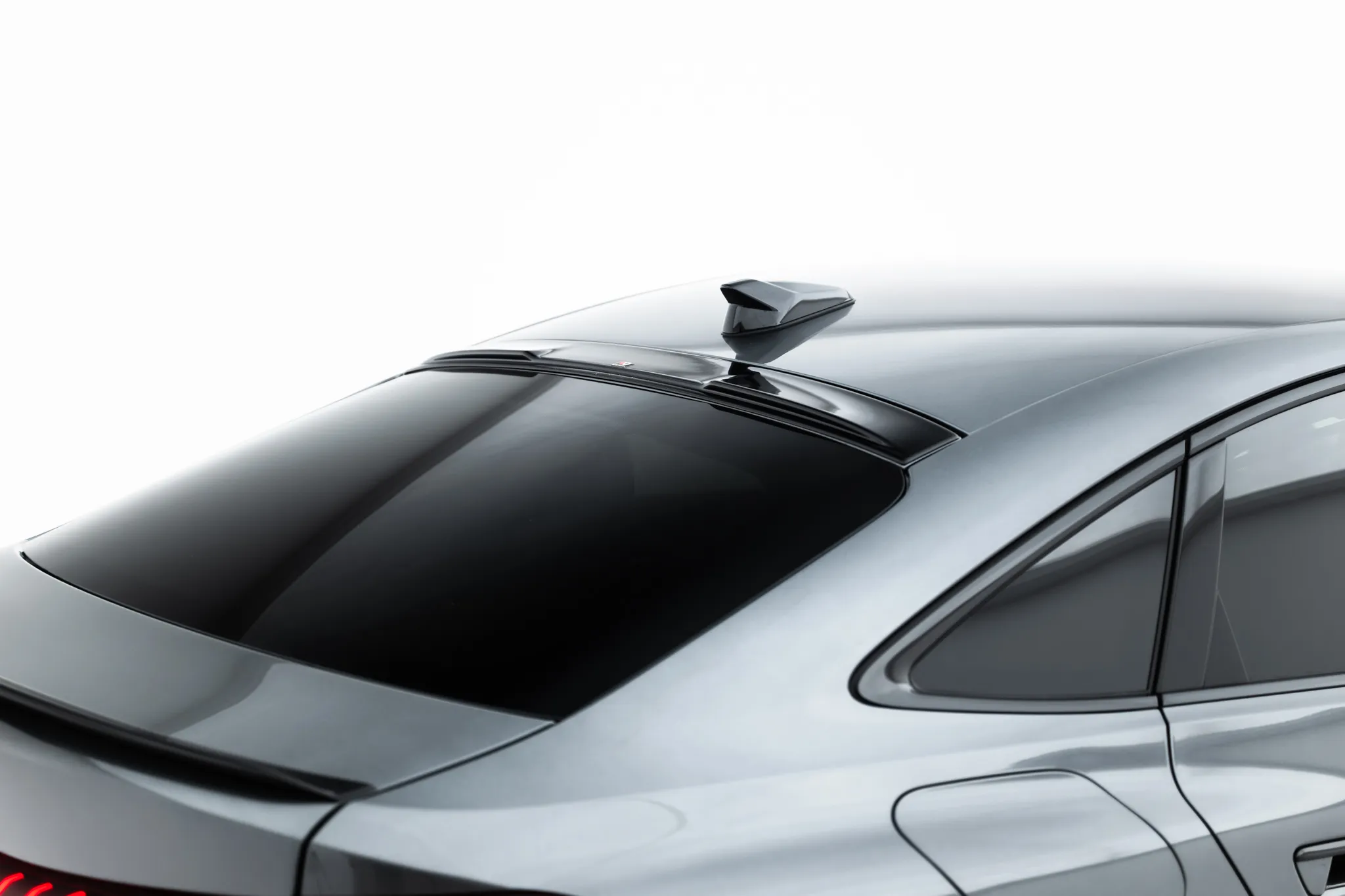 Bakrutespoiler Audi A5 (B10) 2024 -> | Glossy Black Edition – bilde 2