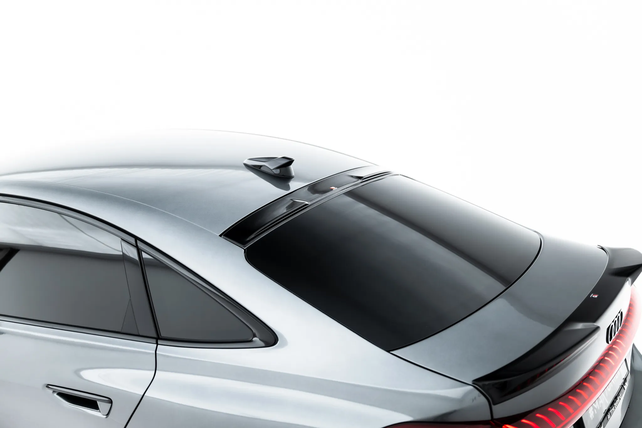 Bakrutespoiler Audi A5 (B10) 2024 -> | Glossy Black Edition – bilde 3