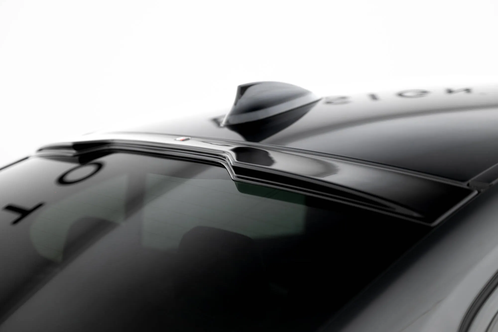 Bakrutespoiler BMW 5 (G30 / G31) M-Pakke 2017 - 2020 | Glossy Black Edition – bilde 3