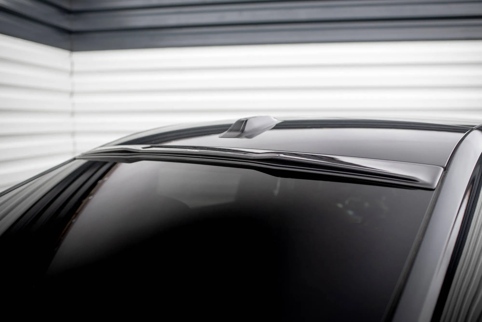 Bakrutespoiler BMW 7 (G70) M-Pack 2022 -> | Glossy Black Edition