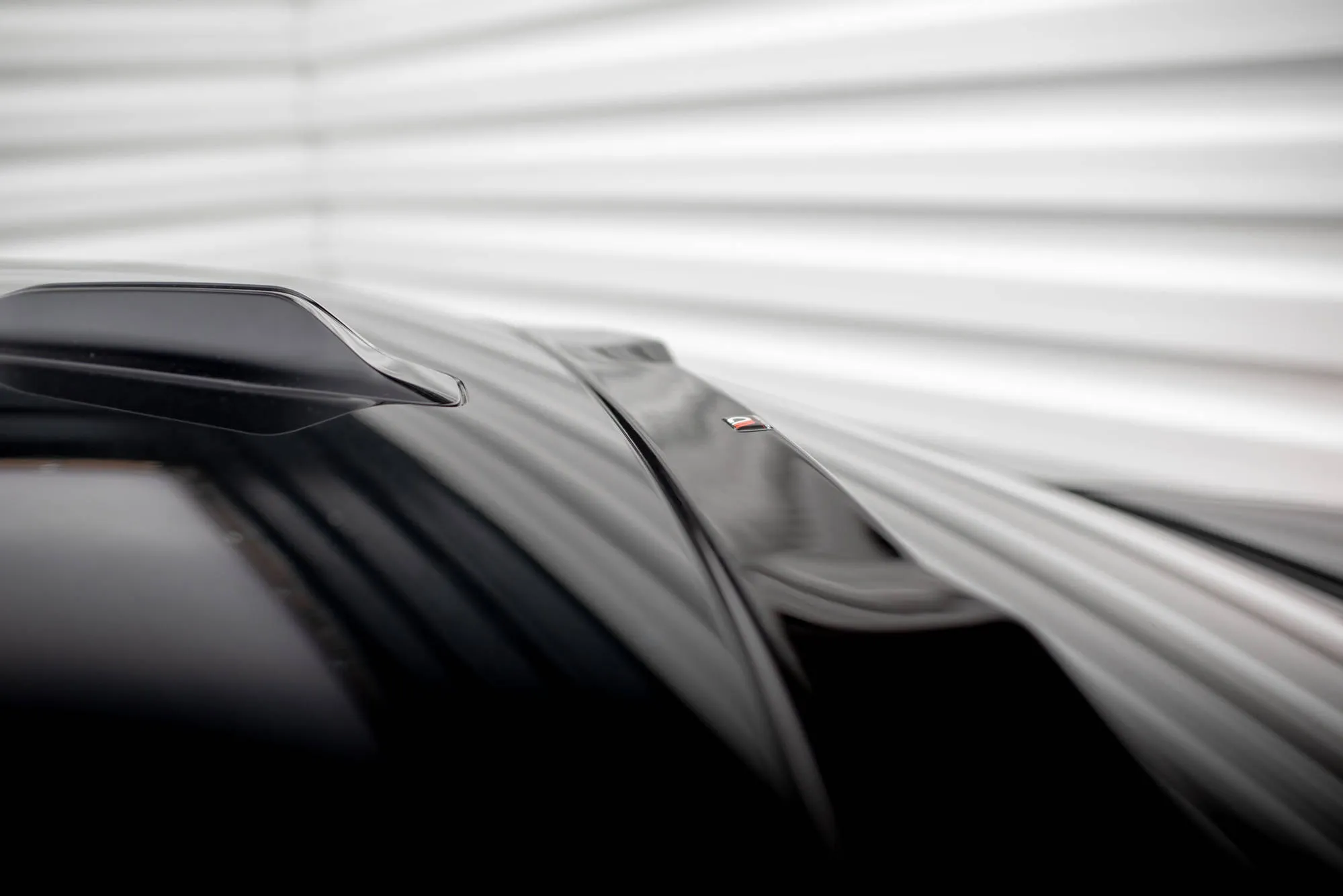 Bakrutespoiler BMW 7 (G70) M-Pack 2022 -> | Glossy Black Edition – bilde 4