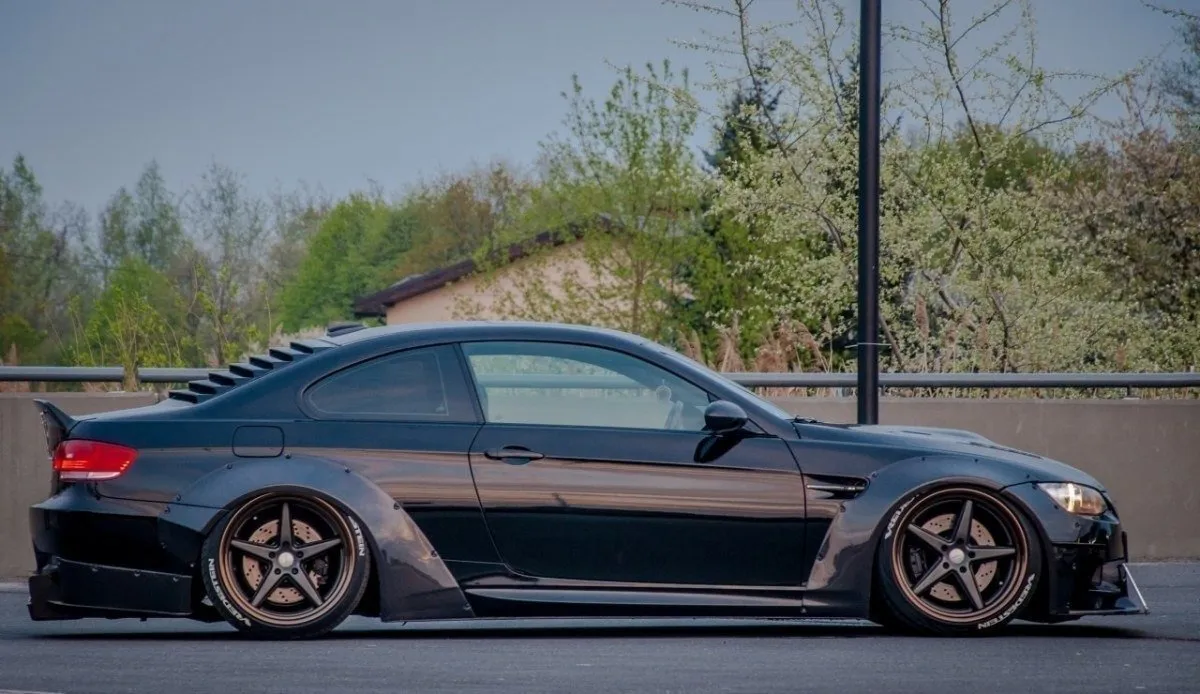 Bakrutespoiler BMW M3 (E92 / E93) 2007 - 2013 | Glossy Black Edition – bilde 3