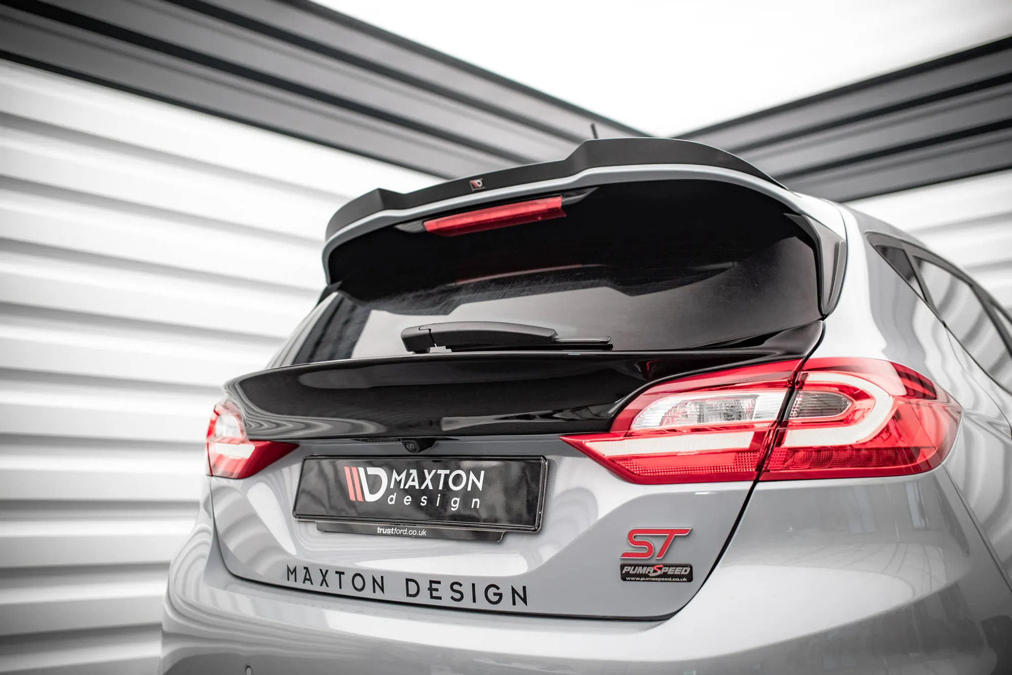 Bakrutespoiler Ford Fiesta Mk7 2016 - 2023 | Glossy Black Edition